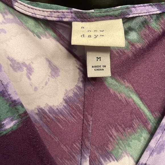 NWOT Crepe Short Sleeve Floral Midi Dress - Sz M - Picture 4 of 9